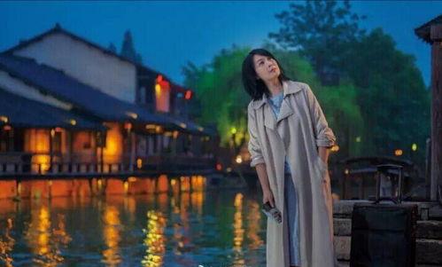 记忆人潮再无你(转身已是暮色烬),人潮散尽,独留你影,暮色烬中